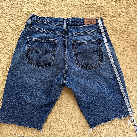 Levi’s shorts vintage cut offs - Picture 3 of 5